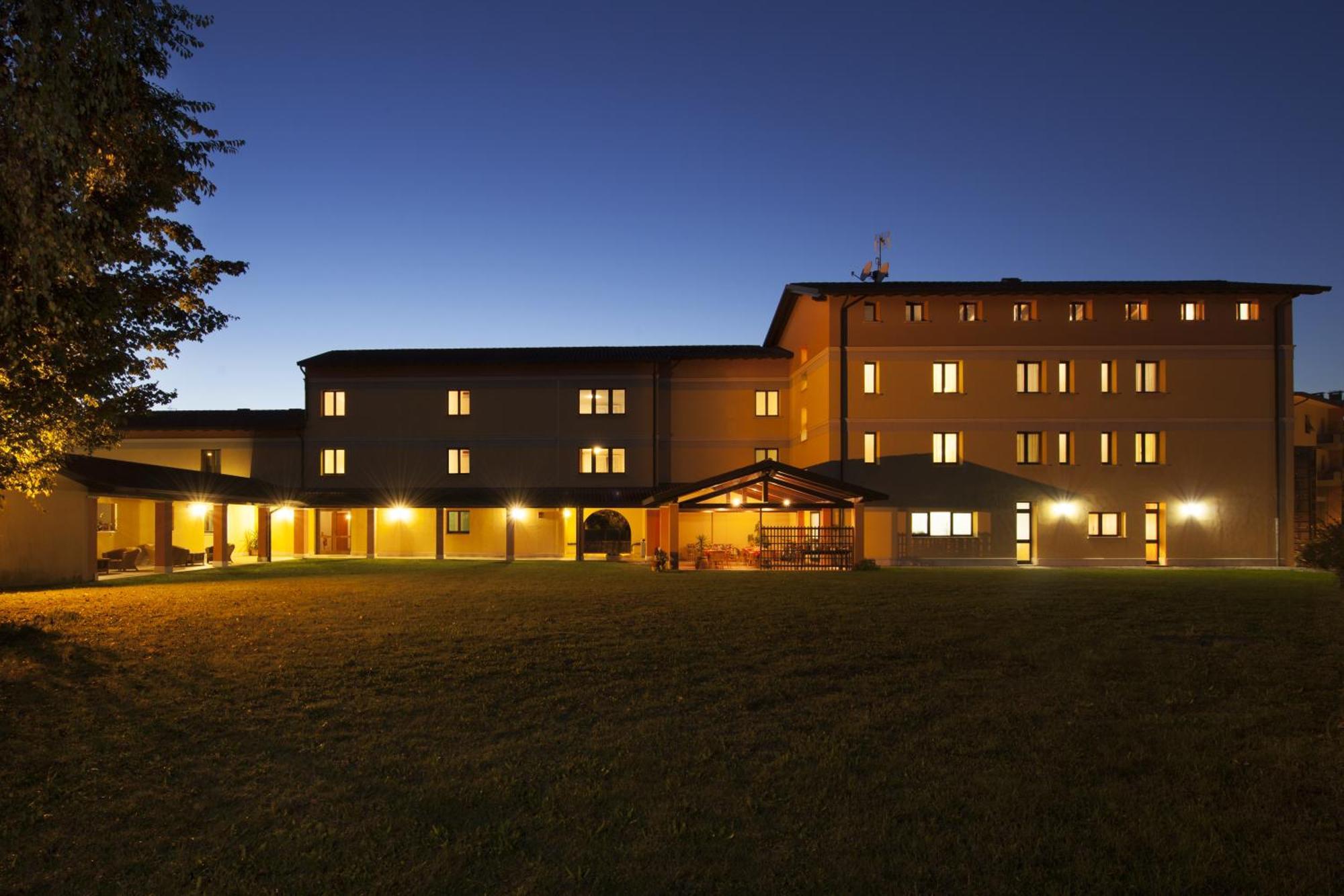 Hotel Naonis Cordenons Zewnętrze zdjęcie