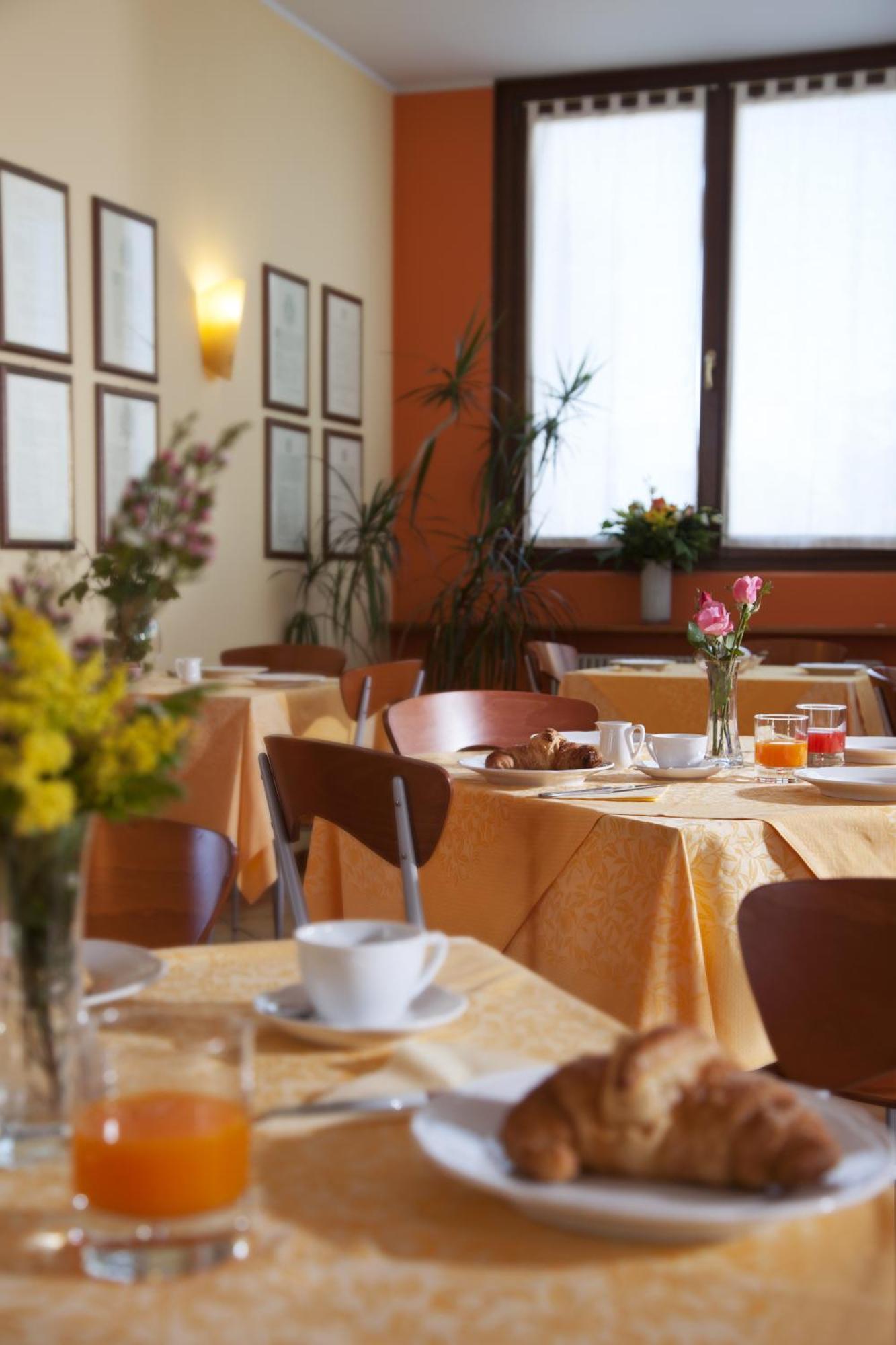 Hotel Naonis Cordenons Zewnętrze zdjęcie