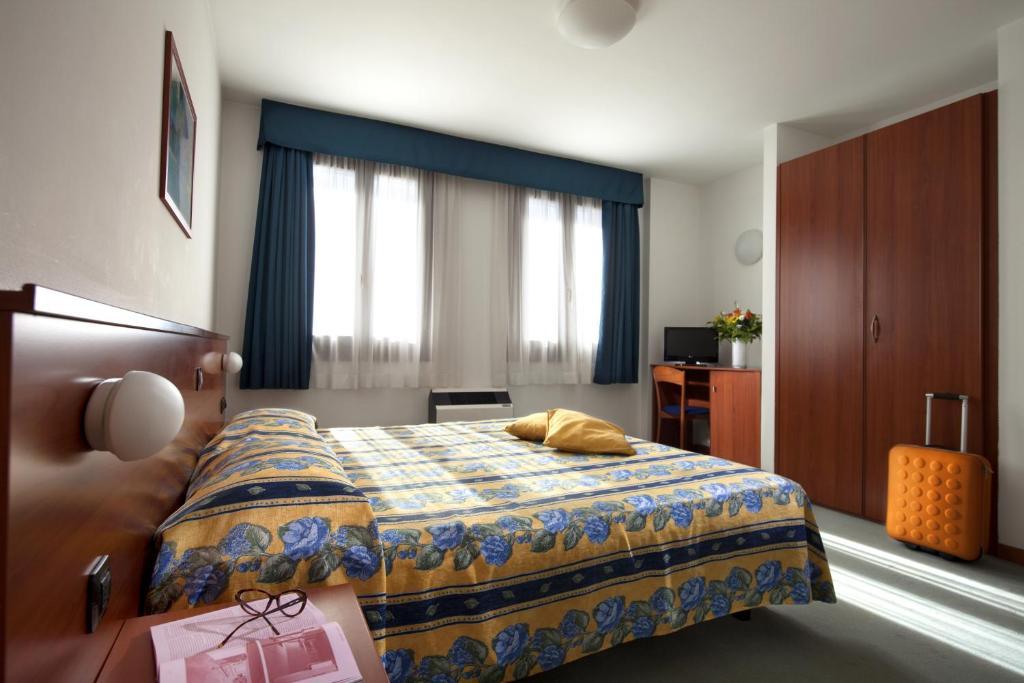 Hotel Naonis Cordenons Zewnętrze zdjęcie