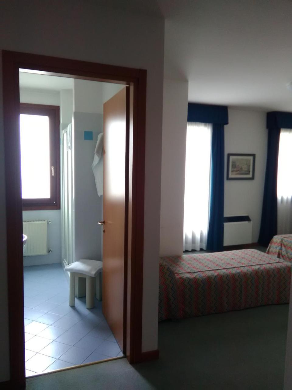 Hotel Naonis Cordenons Zewnętrze zdjęcie